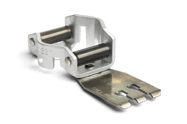 Ланцюги X-CUT S93G; 3/8" mini; 1.3мм; Напівдолото