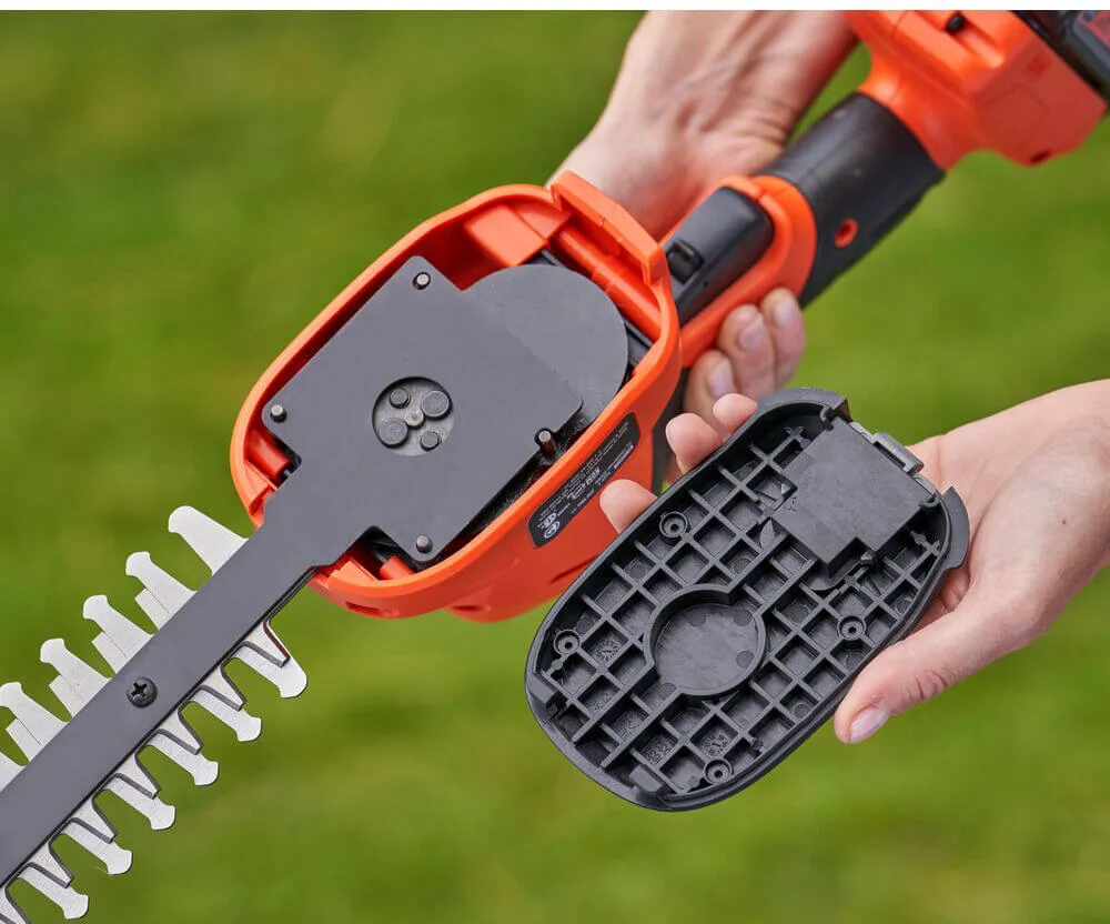 Кущоріз-ножиці акумуляторні BLACK+DECKER BCSS18D1
