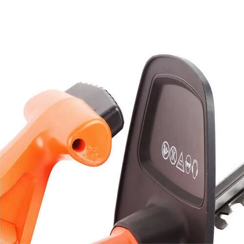 Бензиновый кусторез Black&Decker BEHT201
