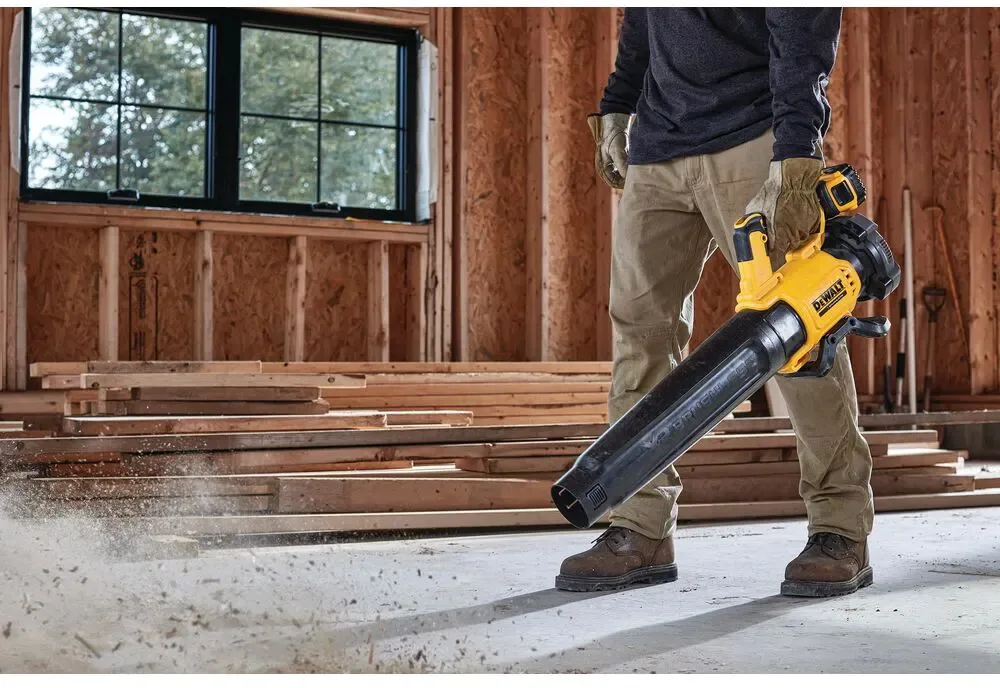 Повітродувка DeWalt DCMBL562N