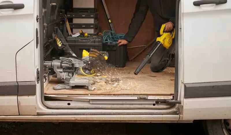 Повітродувка акумуляторна STANLEY FATMAX SFMCBL01B