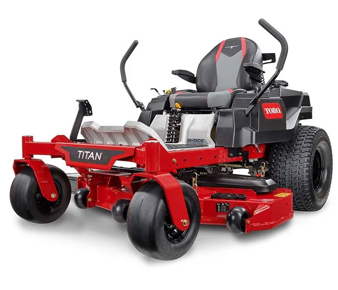 Трактор для газонов TORO Titan 74898