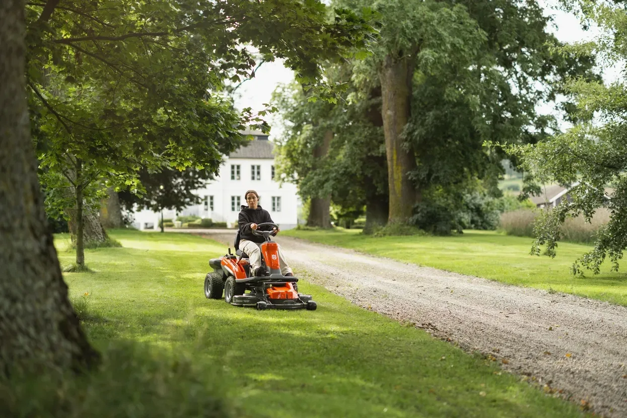 Райдер Husqvarna R 200iX