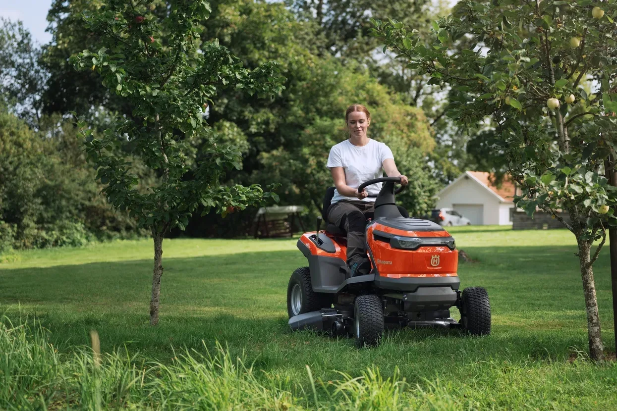 Трактор Husqvarna TS 100i