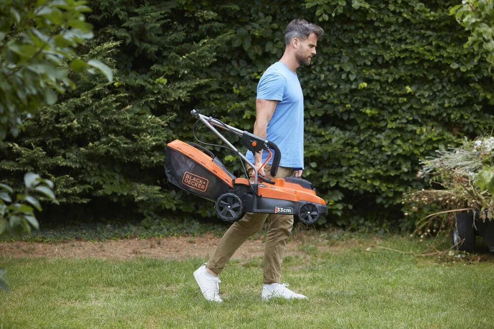 Газонокосарка акумуляторна Black&Decker BCMW3318L2