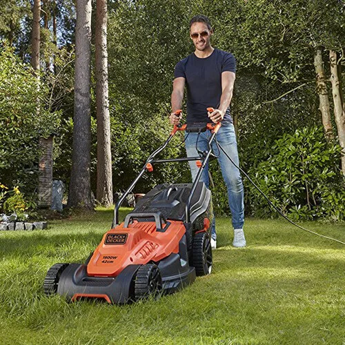 Газонокосилка электрическая Black&Decker BEMW481BH