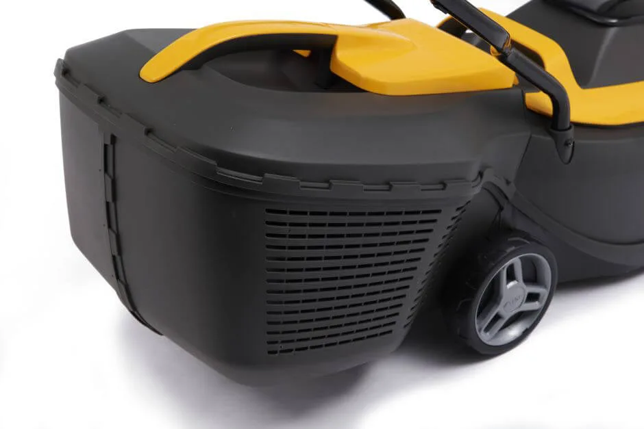 Газонокосарка акумуляторна Stiga Collector132AEKit