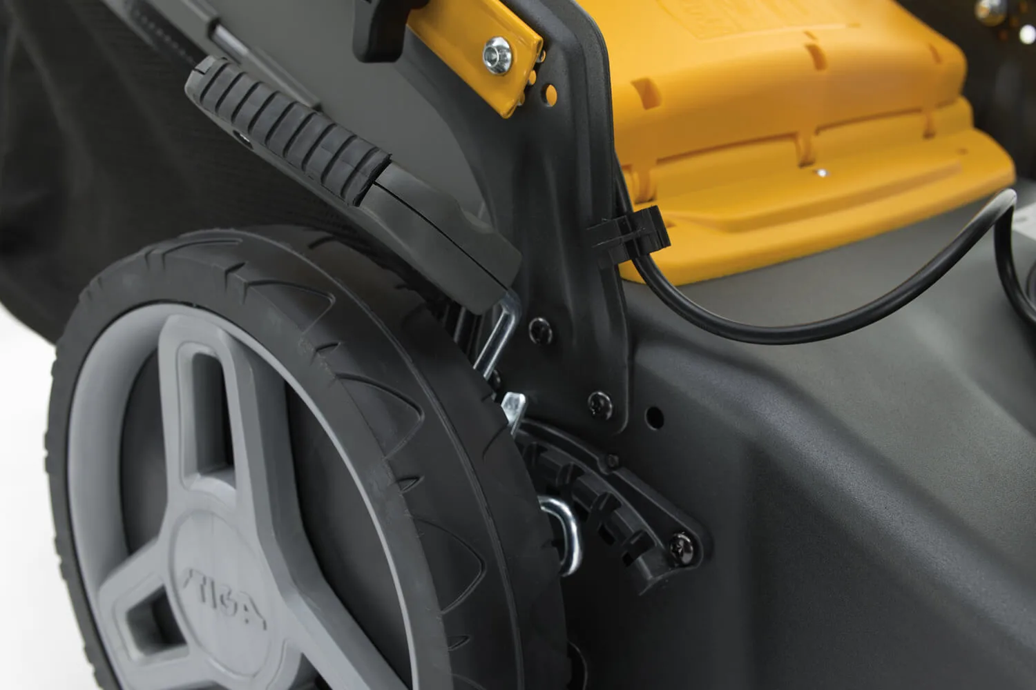 Газонокосилка аккумуляторная Stiga Collector548AEKit