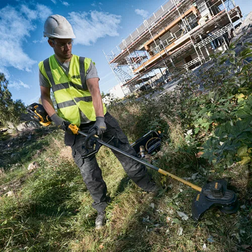 Аккумуляторный бесщёточный триммер DeWalt DCM571X1