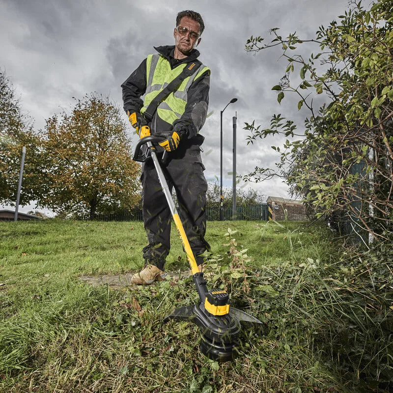 Аккумуляторный бесщёточный триммер DeWalt DCMST561N