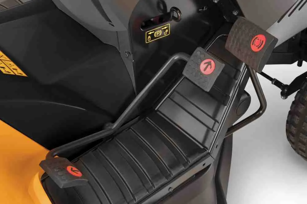 Бензиновый садовый трактор STIGA Estate7102w_Special