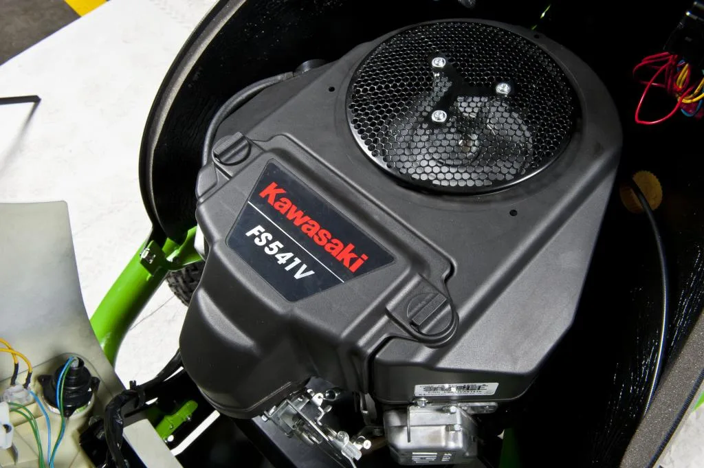 Садовый трактор Etesia Hydro 100 MKEHH