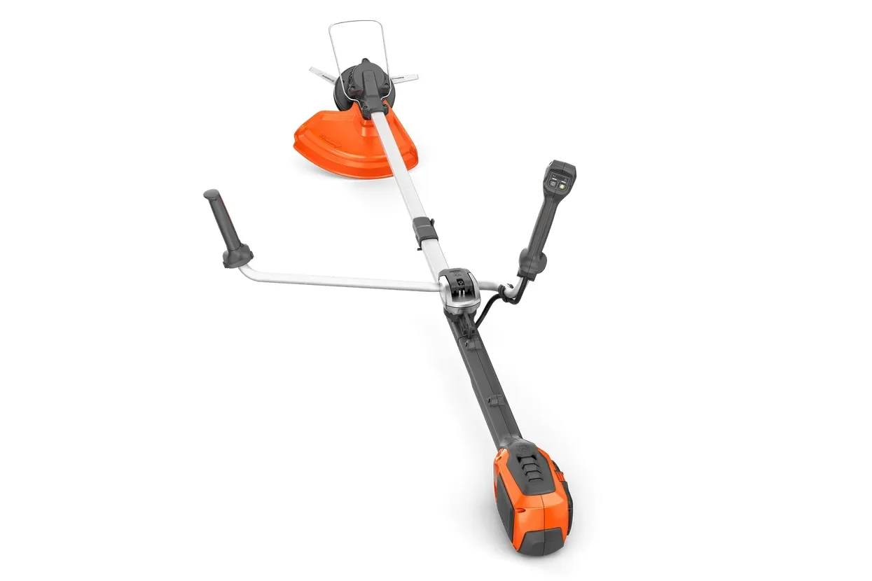 Травокосарка Husqvarna 220iR KIT (АКБ+ЗП)