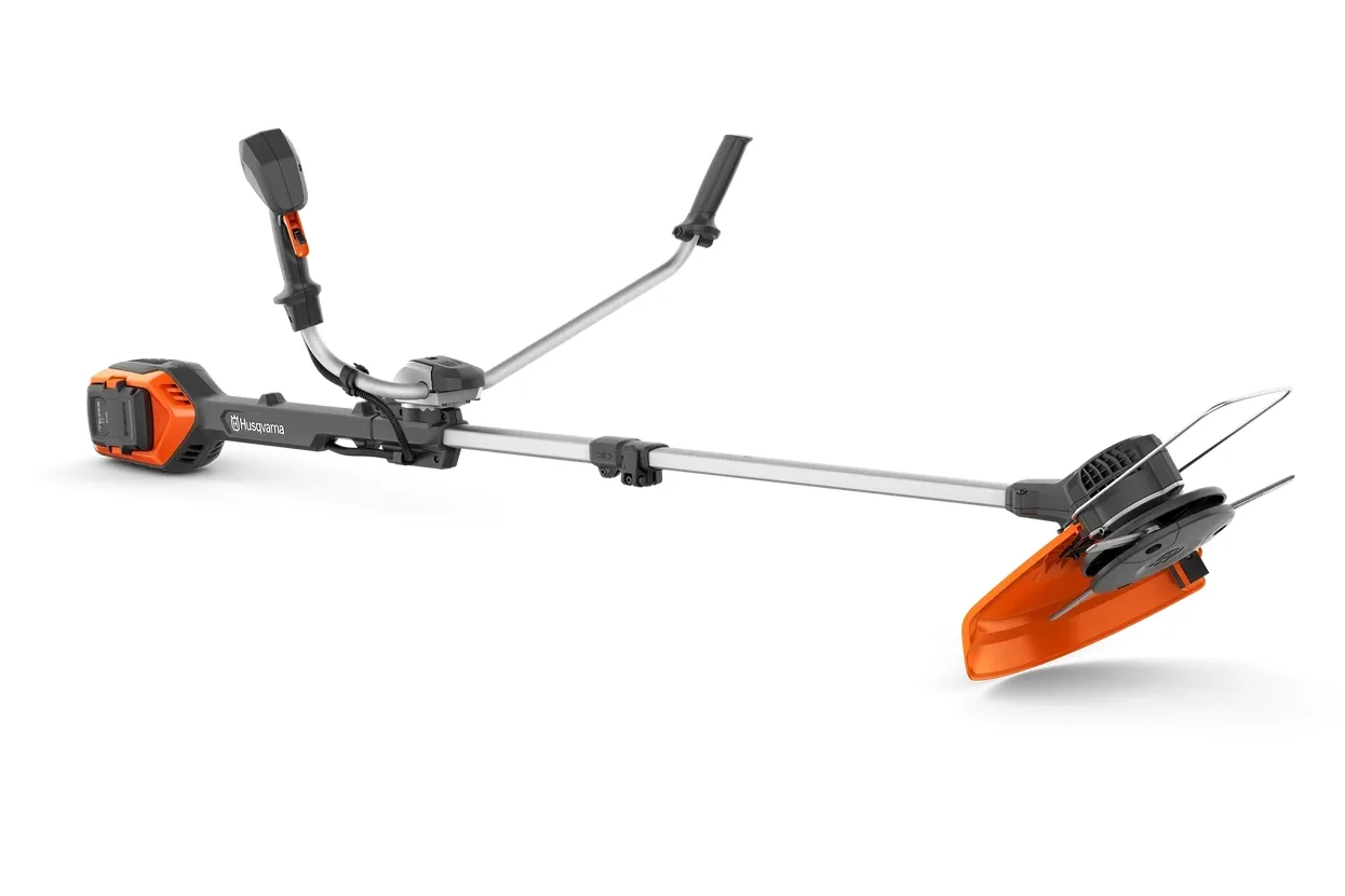 Травокосарка Husqvarna 220iR KIT (АКБ+ЗП)