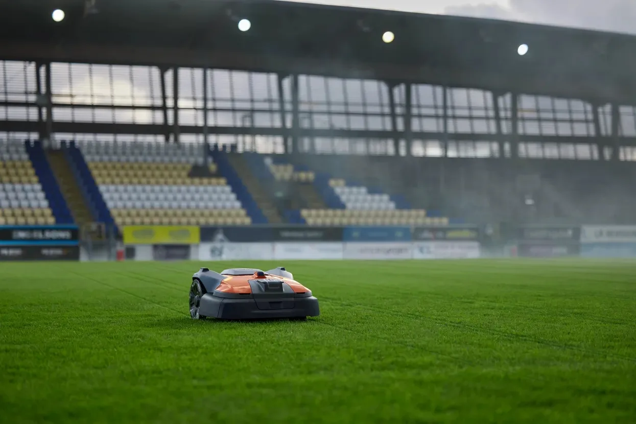Газонокосарка-робот Husqvarna AM 580 EPOS