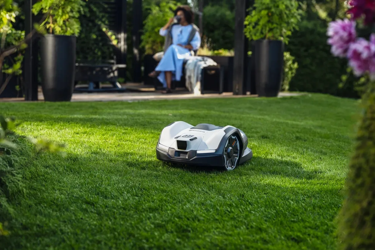 Husqvarna Automower® 410VE NERA