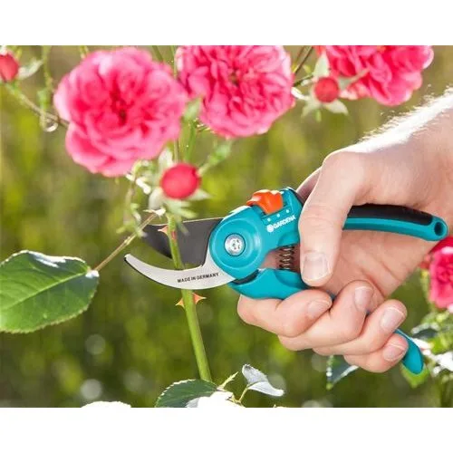 Секатор Gardena 8857