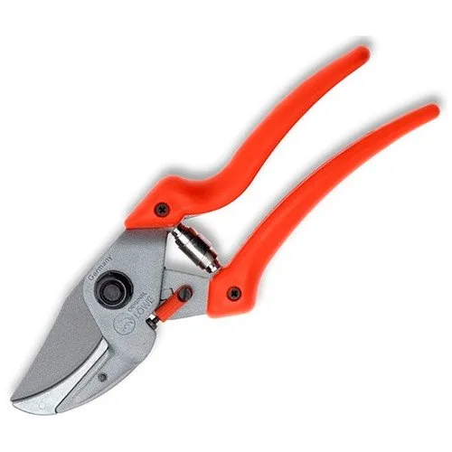 Секатор LOWE 8.107