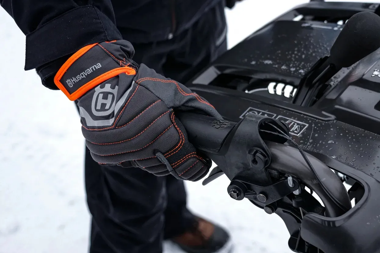 Снігоочисник Husqvarna ST 124