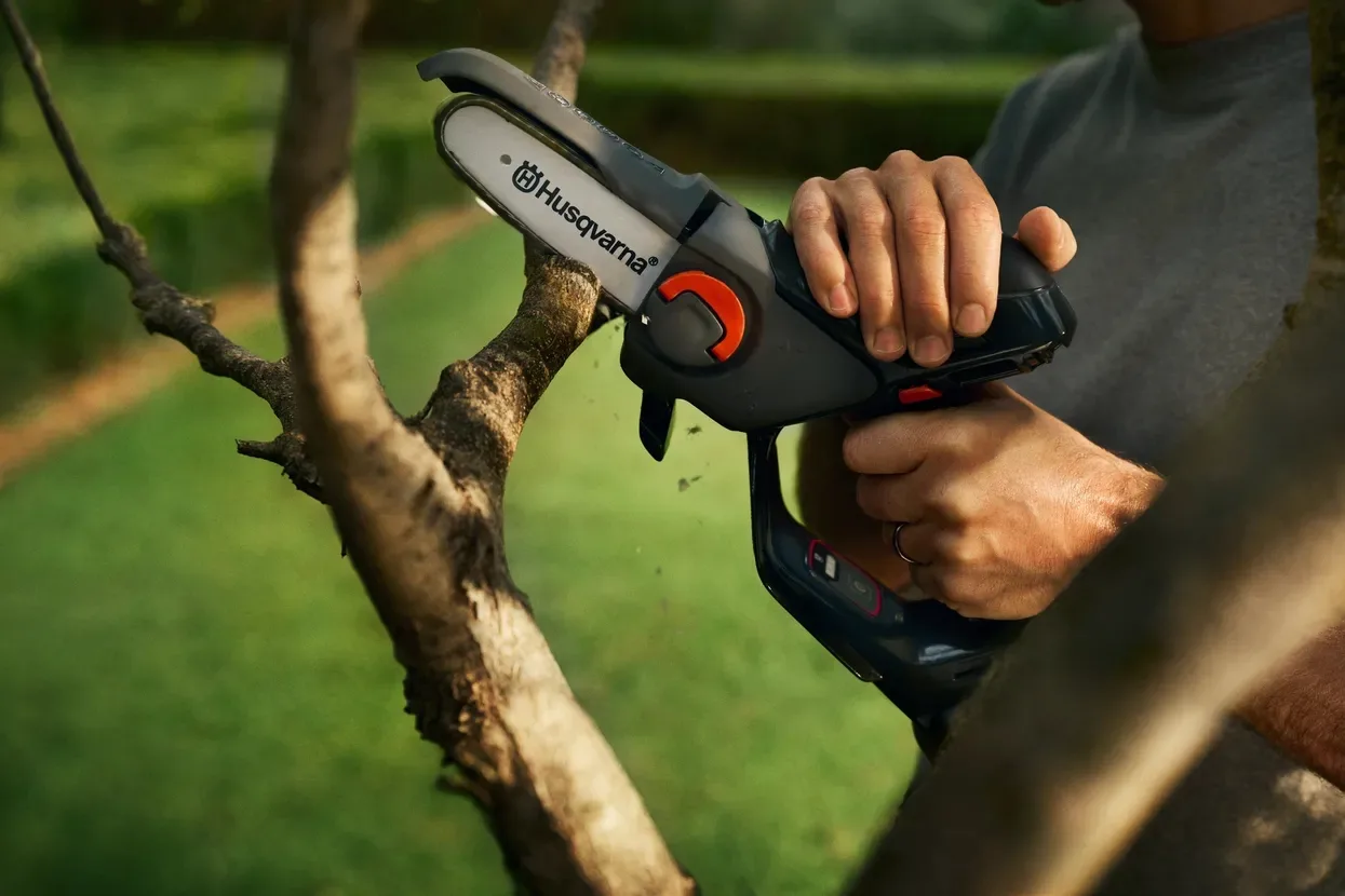 Сучкорез Husqvarna Aspire P5-P4A KIT (АКБ + ЗП)