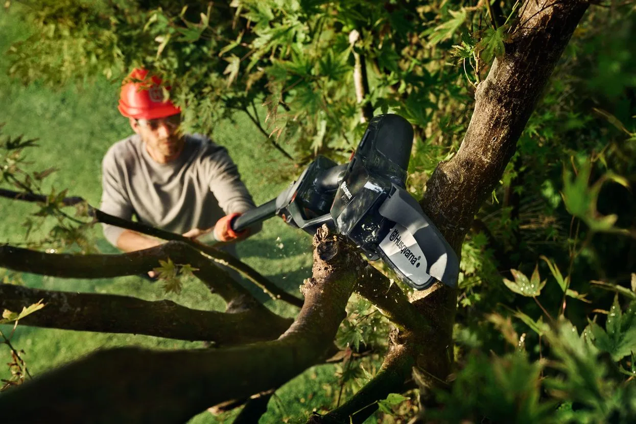 Сучкорез Husqvarna Aspire PE5-P4A + штанга KIT (АКБ + ЗП)