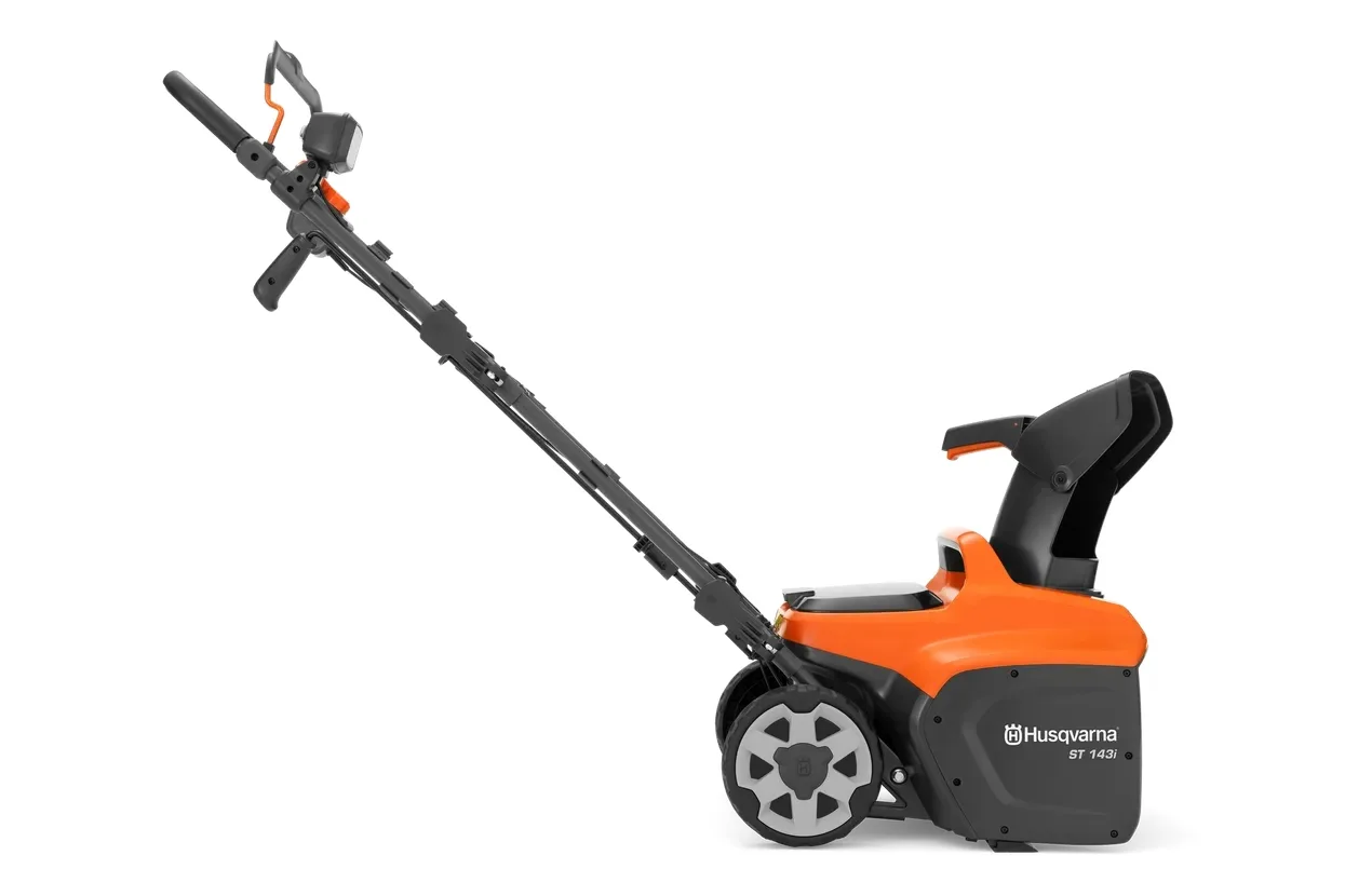 Снігоочисник Husqvarna ST 143i