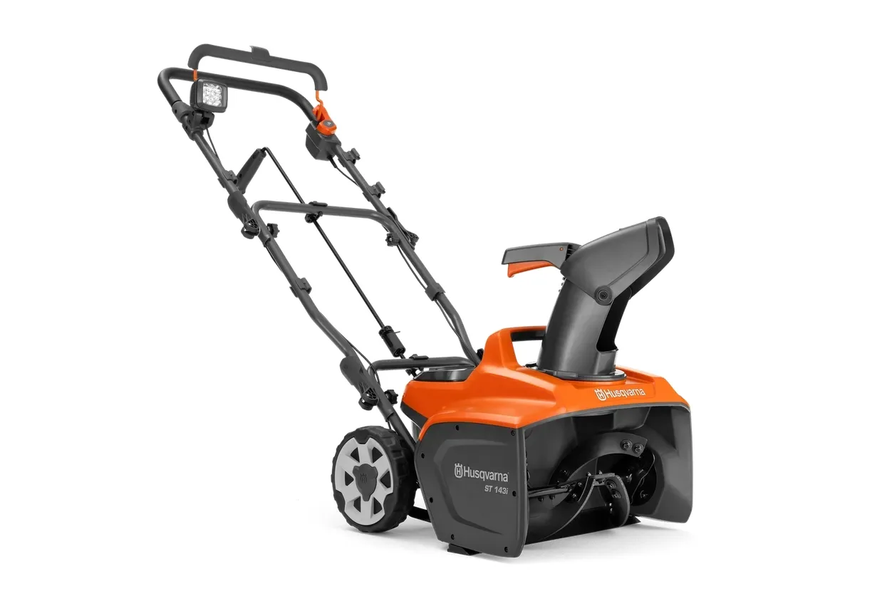 Снігоочисник Husqvarna ST 143i