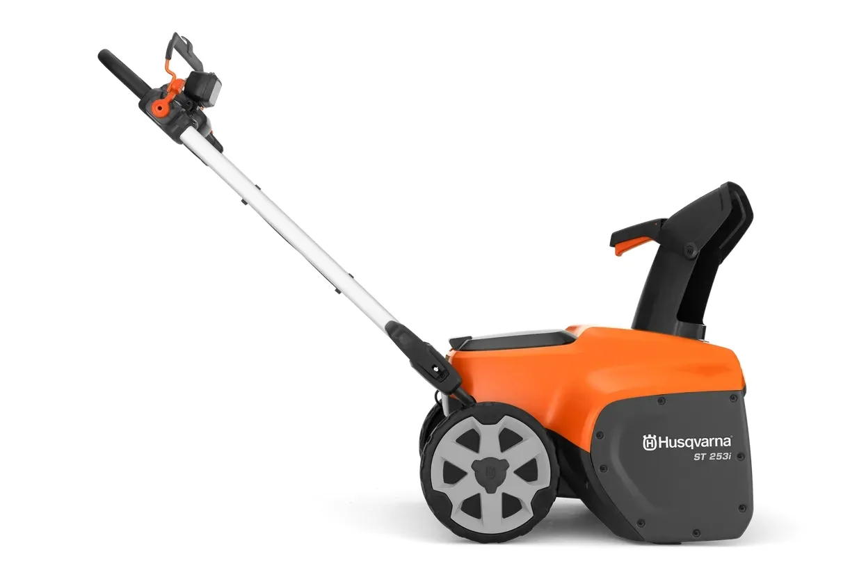 Снігоочисник Husqvarna ST 253i