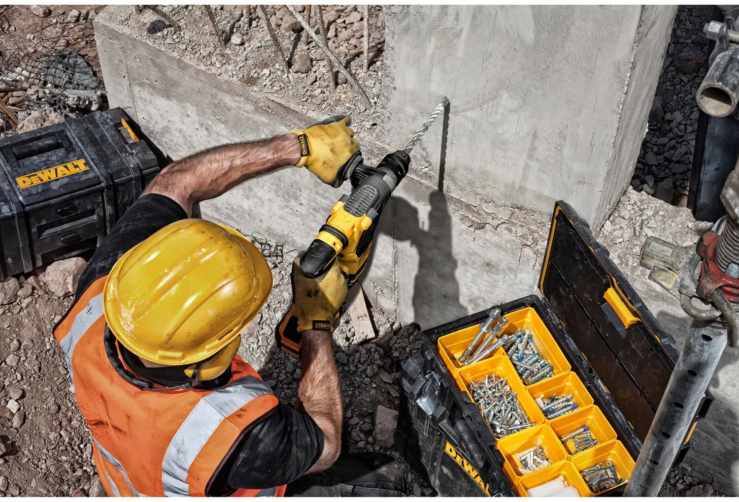 Бур SDS-Plus EXTREME2 DeWALT DT9827_1