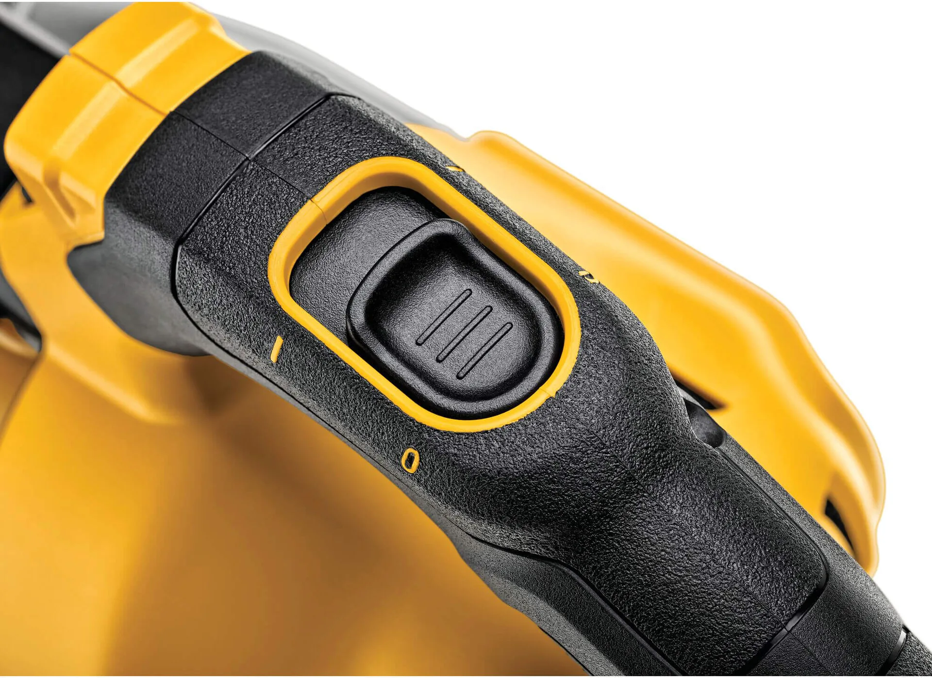 Аккумуляторный пылесос DeWALT DCV501LN