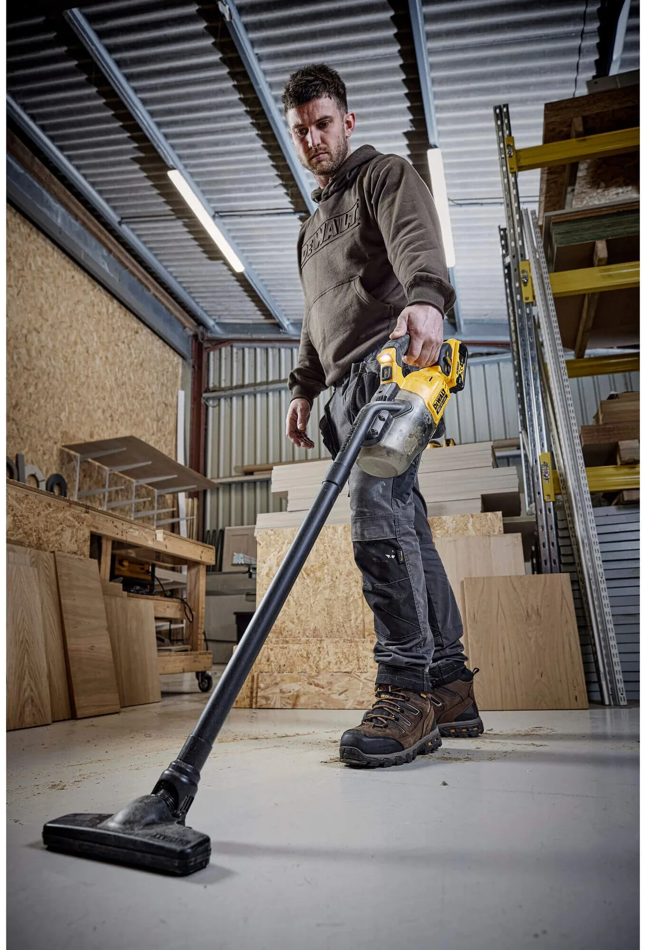 Аккумуляторный пылесос DeWALT DCV501LN