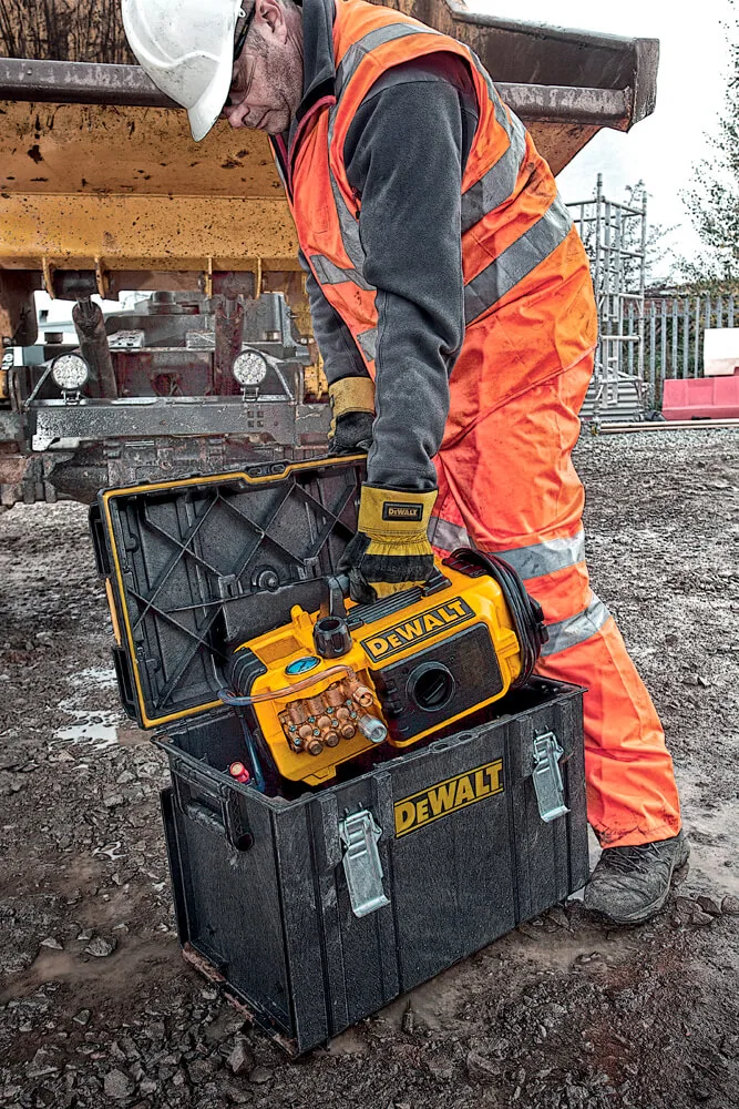 Электрическая мойка высокого давления DeWALT DXPW002CE