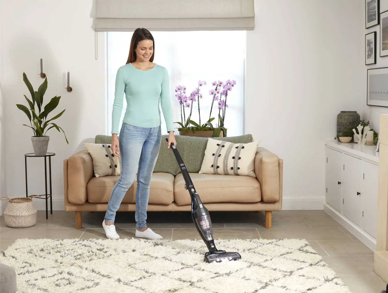 Пилосос акумуляторний (електровіник) BLACK+DECKER SVB620JW