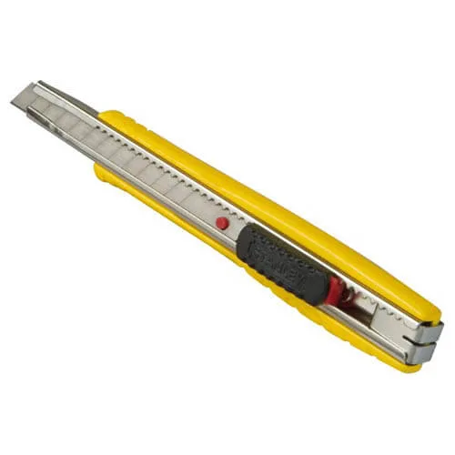 Нож FatMax длиной 135 мм с лезвием шириной 9 мм с отламывающимися сегментами STANLEY 0-10-411.