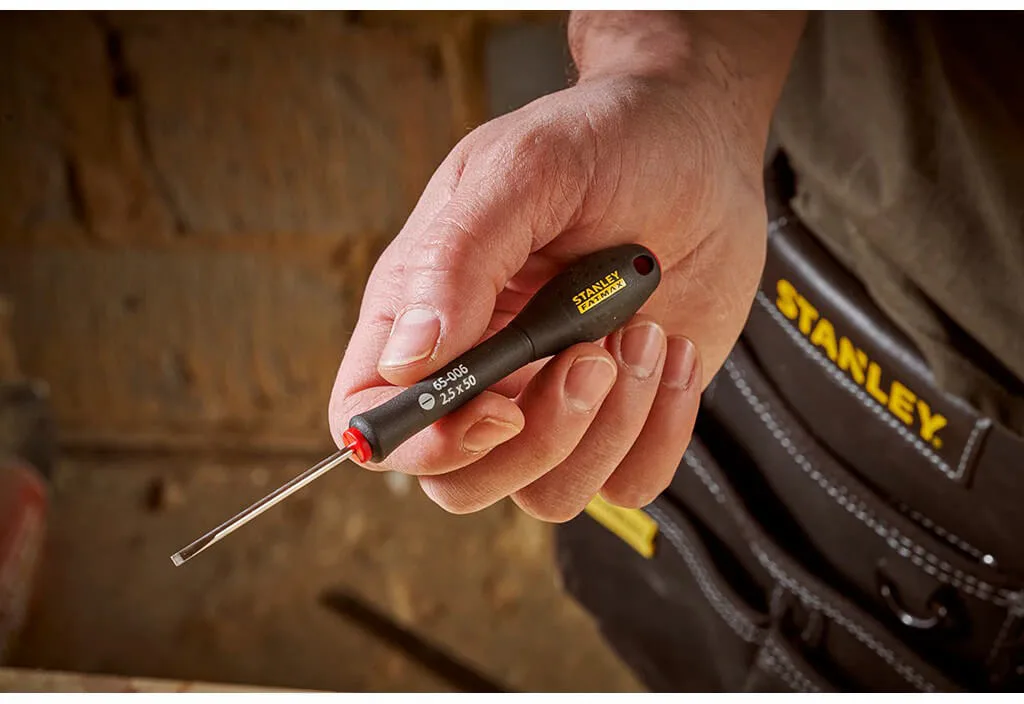 Отвертка FatMax с длиной лезвия 50 мм под шлиц SL2.5 STANLEY 0-65-006