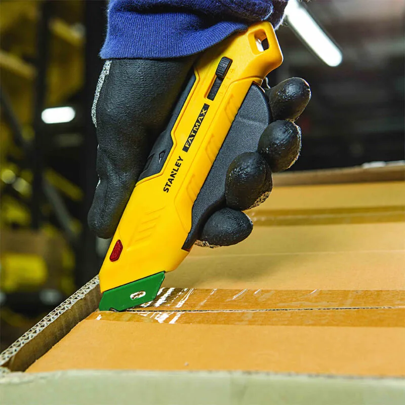 Нож безопасный FATMAX® Box Box с выдвижным трапециевидным лезвием STANLEY FMHT10363-0