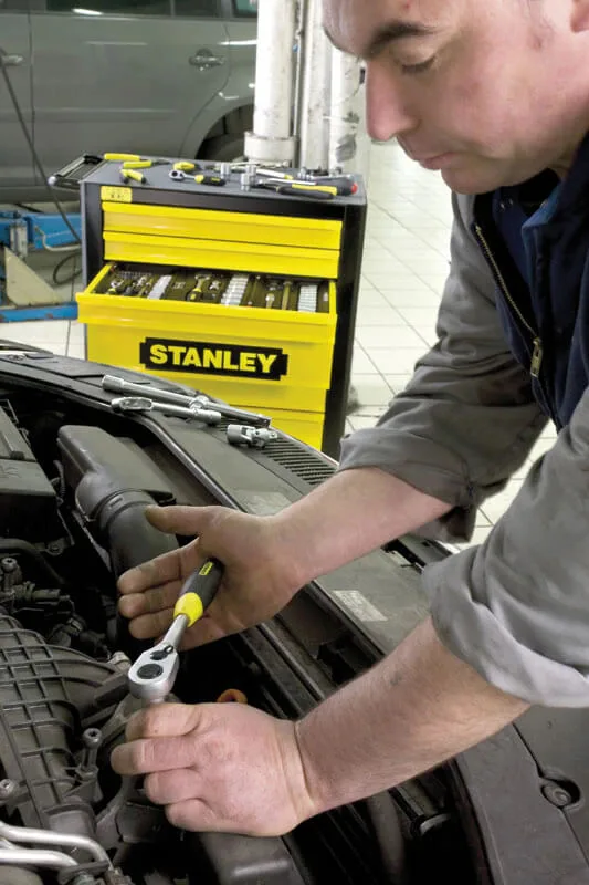 Рукоятка длиной 208 мм под головку 3/8 STANLEY STMT82664-0