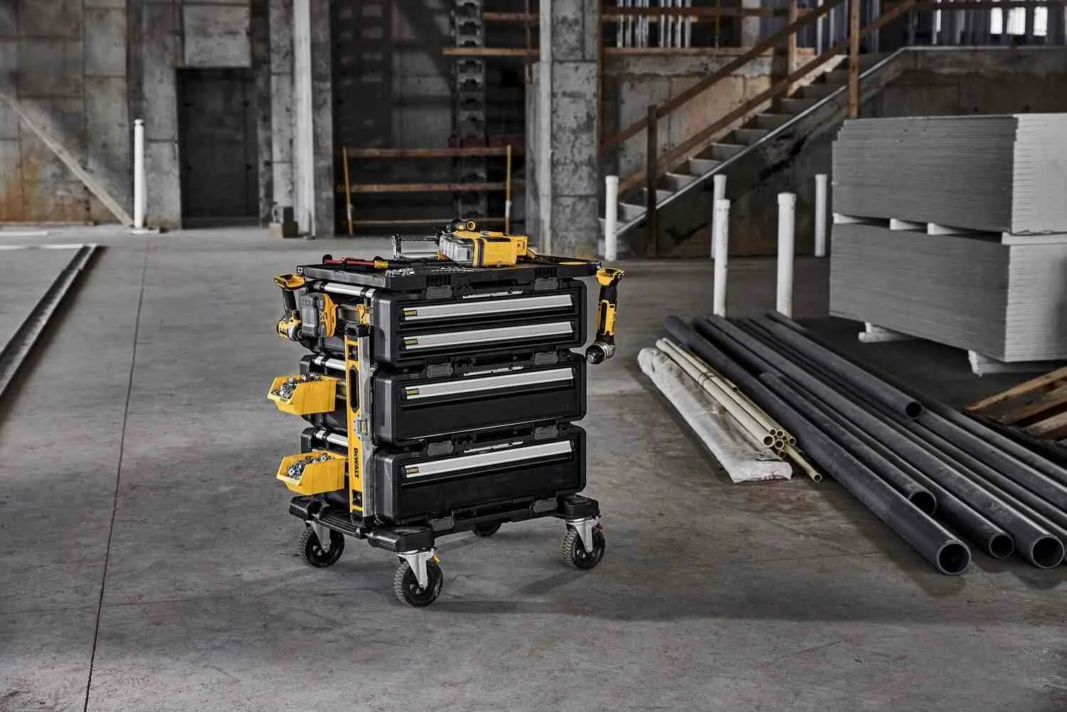 Рабочая станция 5 в 1 (комплект ящиков на тележке) TOUGHSYSTEM 2.0 DXL DeWALT DWST60510-1
