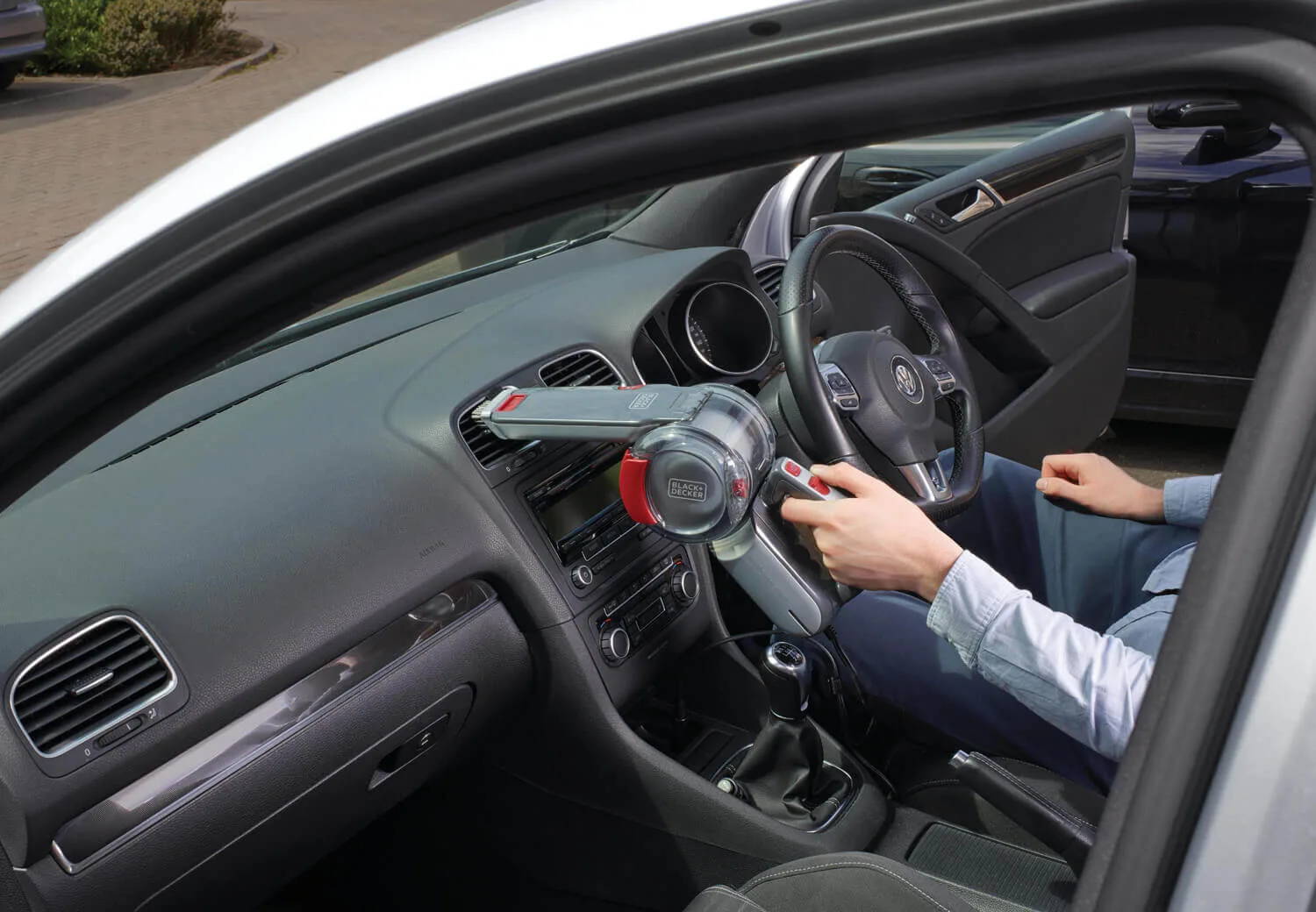 Автомобільний пилосос Black&Decker PV1200AV