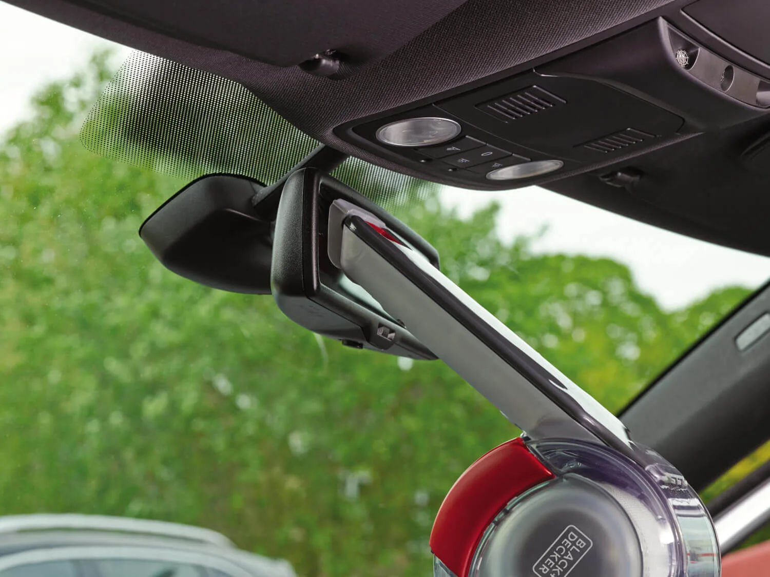 Автомобільний пилосос Black&Decker PV1200AV