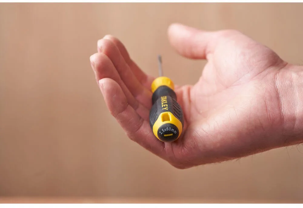 Викрутка Cushion Grip довжиною 60 мм з паралельним жалом під шліц SL 2.5 STANLEY STHT16151-0