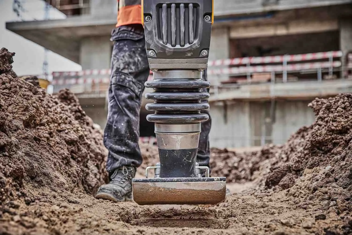 Вібротрамбовка акумуляторна POWERSHIFT DeWALT DCPS660N