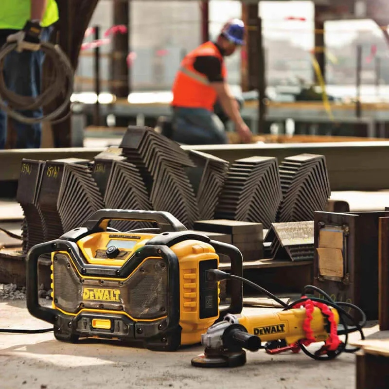 Зарядное устройство DeWalt DCR027