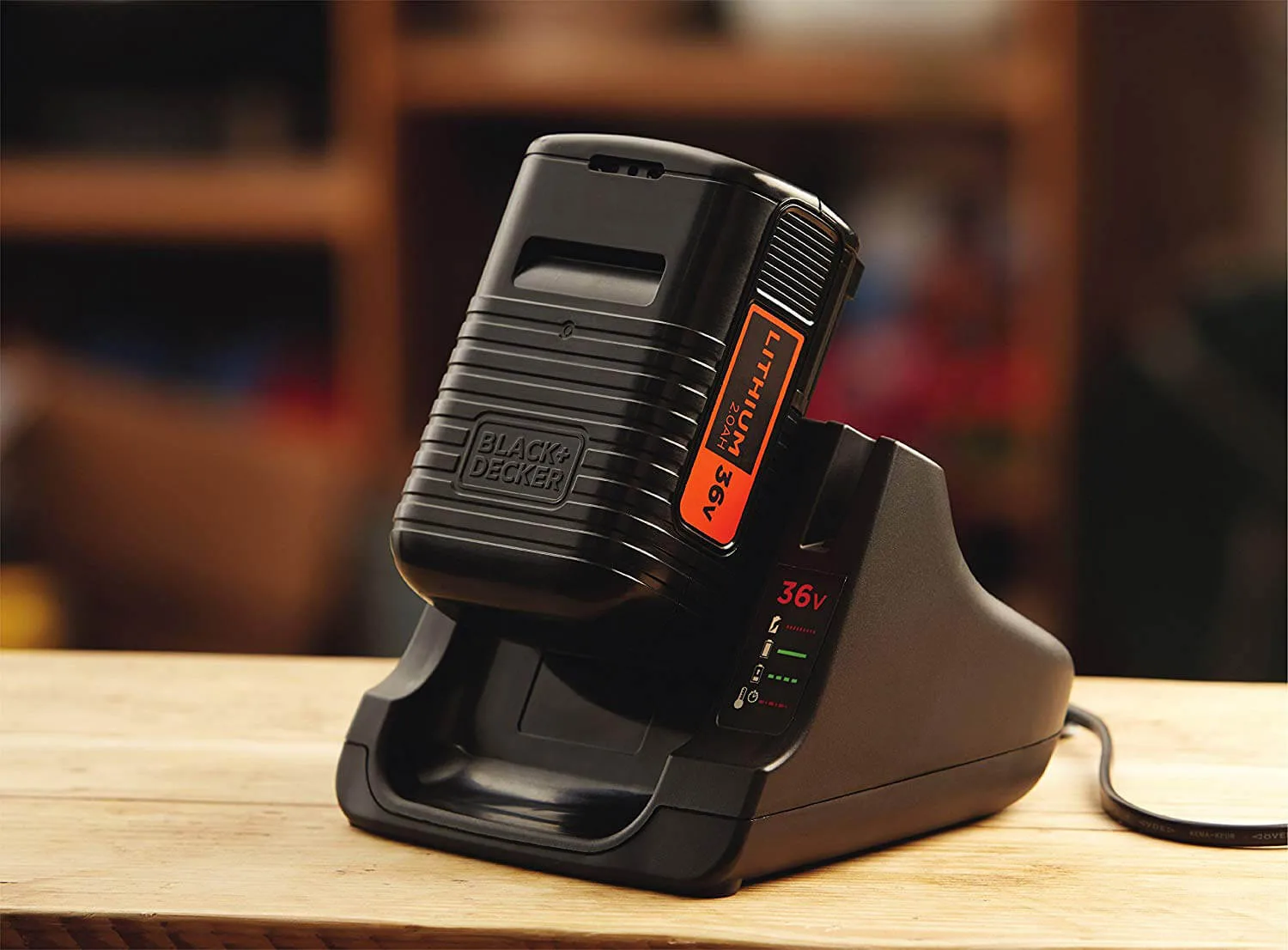Акумуляторна батарея BLACK+DECKER BL20362
