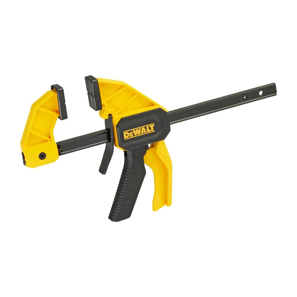 Струбцина DeWALT DWHT0-83139 с максимальным усилием сжатия 63 кг.