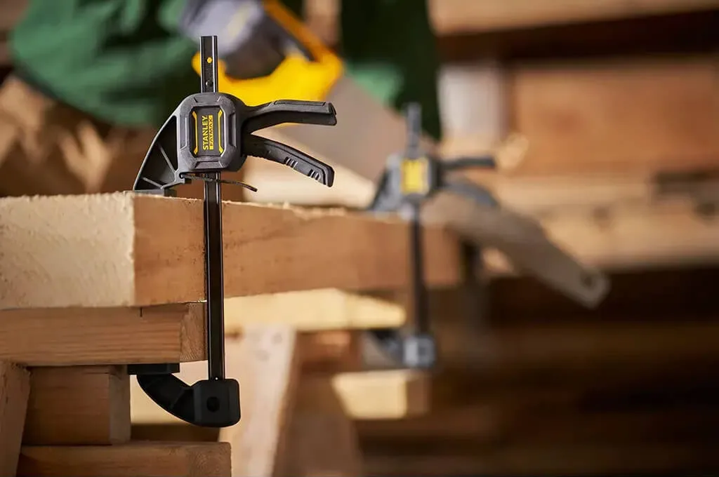 Струбцина FatMax XL триггерная з максимальним зусиллям стиснення 270 кг STANLEY FMHT0-83240