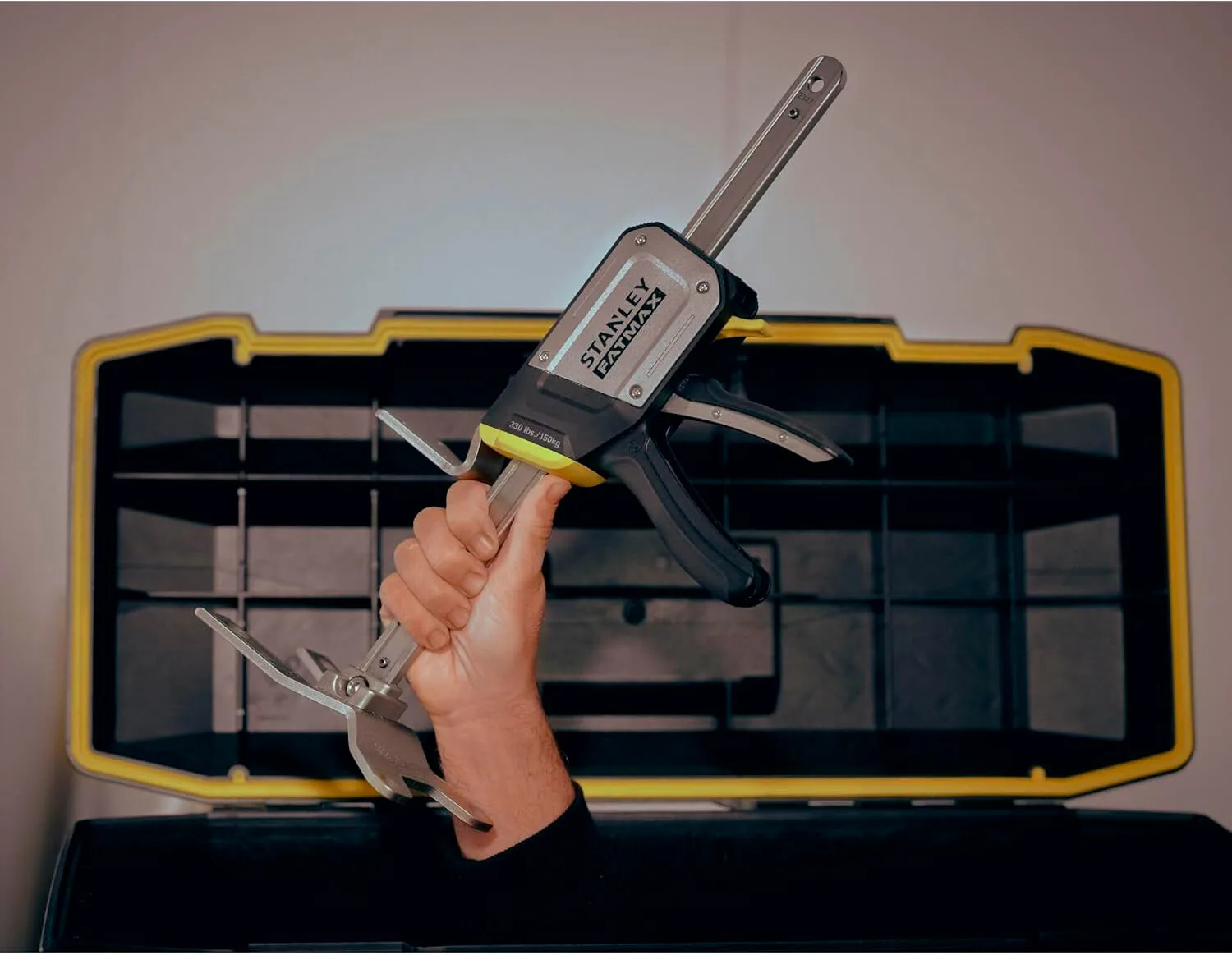 Струбцина розпірна-домкрат FATMAX® TradeLift™ тригерна, максимальна вантажопідйомність 150 кг STANLEY FMHT83550-1