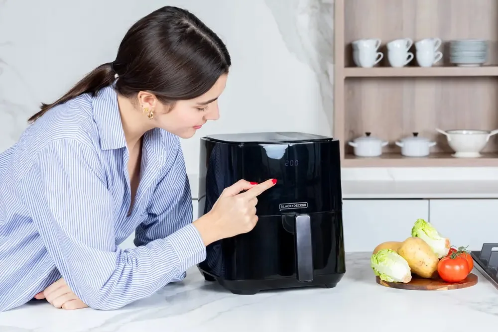 Аэрогриль BLACK+DECKER BXAF5000E