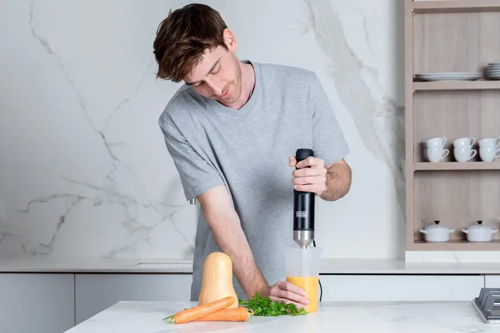 Погружной блендер BLACK+DECKER BXHB1501E