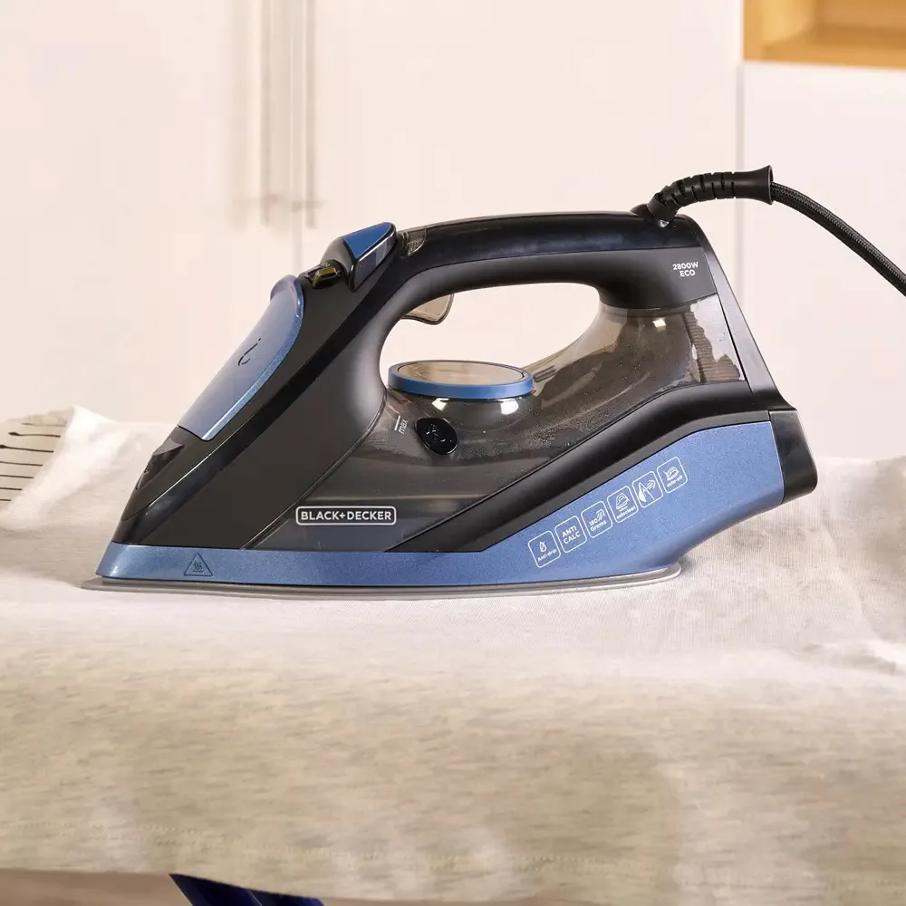Праска BLACK+DECKER BXIR2801E